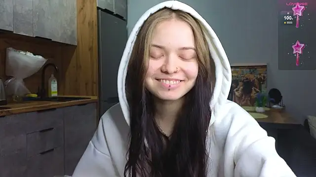 doll lol  online show from January 12, 6:05 pm