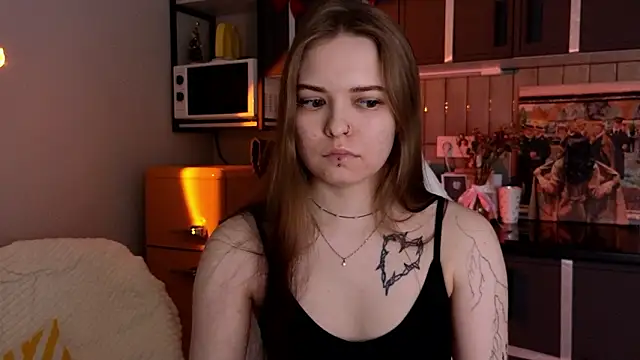 doll lol  online show from March 2, 5:20 pm