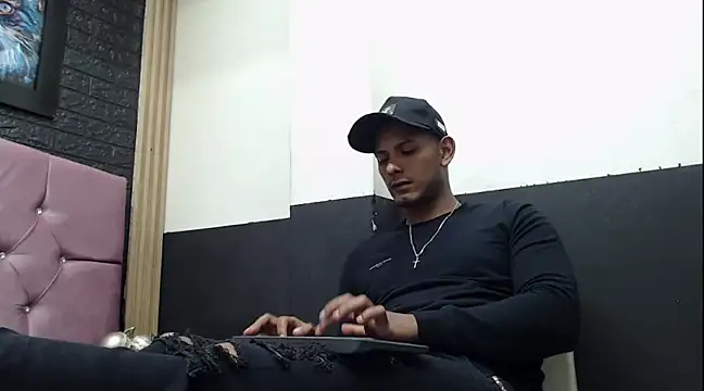 Snapshot of Chris_Dick23 chatting on January 22, 5:26 am Chris Dick23 online show from January 22, 5:26 am