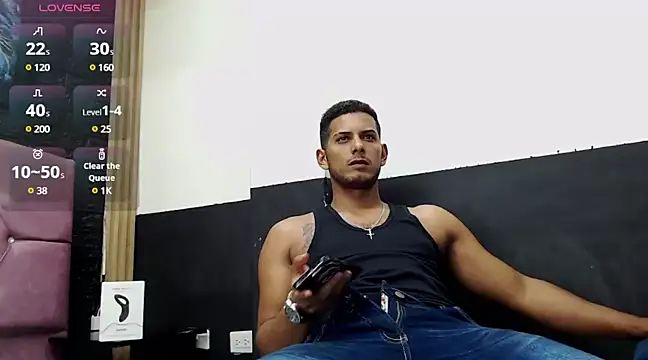 Snapshot of Chris_Dick23 chatting on February 11, 4:11 am Chris Dick23 online show from February 11, 4:11 am