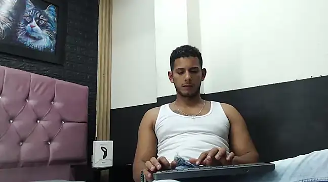 Snapshot of Chris_Dick23 chatting on February 13, 4:00 am Chris Dick23 online show from February 13, 4:00 am