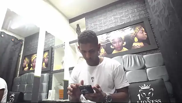 Snapshot of Chris_Dick23 chatting on February 21, 12:05 am Chris Dick23 online show from February 21, 12:05 am