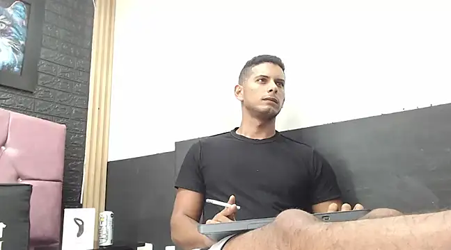 Snapshot of Chris_Dick23 chatting on March 15, 9:41 am Chris Dick23 online show from March 15, 9:41 am