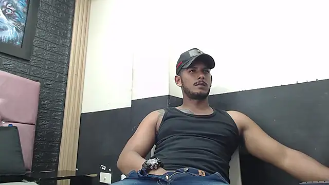 Snapshot of Chris_Dick23 chatting on October 7, 3:25 am Chris Dick23 online show from October 7, 3:25 am