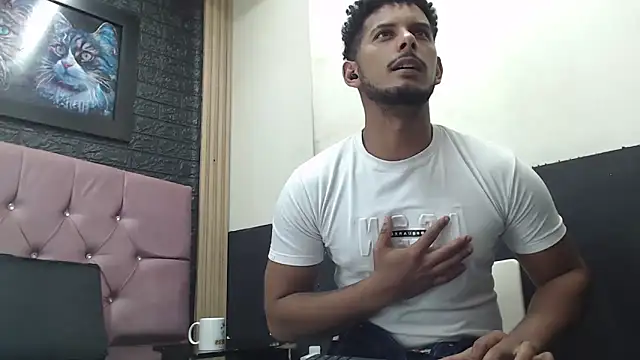 Snapshot of Chris_Dick23 chatting on October 23, 4:34 am Chris Dick23 online show from October 23, 4:34 am