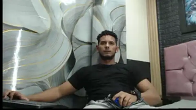 Snapshot of Chris_Dick23 chatting on November 5, 6:57 am Chris Dick23 online show from November 5, 6:57 am