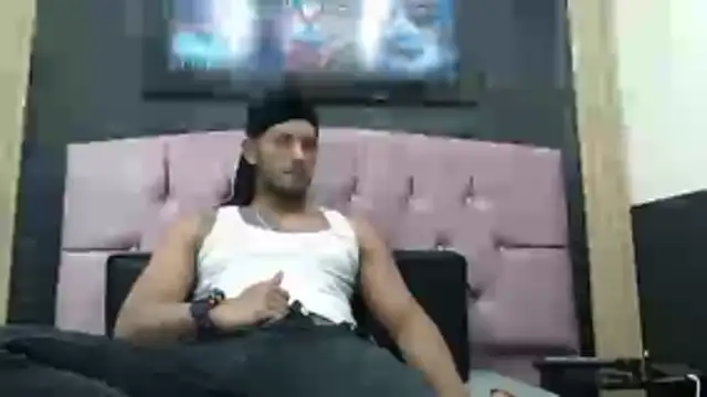 Snapshot of Chris_Dick23 chatting on November 12, 5:41 am Chris Dick23 online show from November 12, 5:41 am