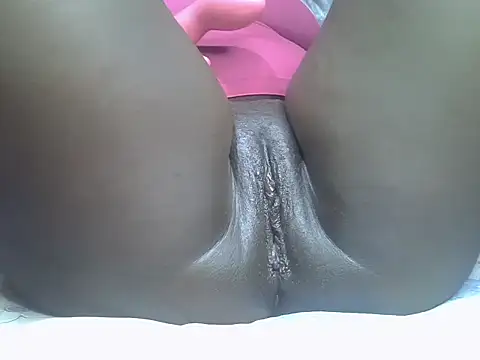 Snapshot of Liza331 chatting on April 9, 7:52 pm Liza331 online show from April 9, 7:52 pm