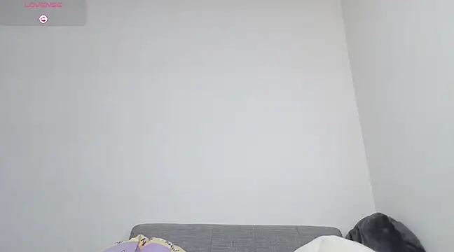 Snapshot of _NOA-chan_ chatting on February 15, 3:17 pm  NOA-chan  online show from February 15, 3:17 pm