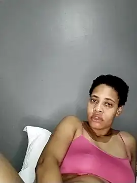 Snapshot of Su_Duarte_1 chatting on February 5, 3:55 am Su Duarte 1 online show from February 5, 3:55 am