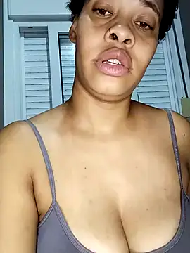 Snapshot of Su_Duarte_1 chatting on March 12, 1:03 am Su Duarte 1 online show from March 12, 1:03 am