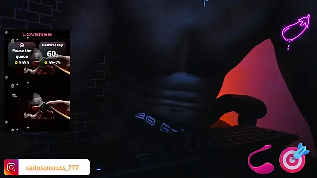 Snapshot of Lil_Curved chatting on May 22, 11:27 am Lil Curved online show from May 22, 11:27 am
