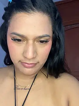 Snapshot of KorinaKovaa chatting on March 12, 7:28 pm KorinaKovaa online show from March 12, 7:28 pm