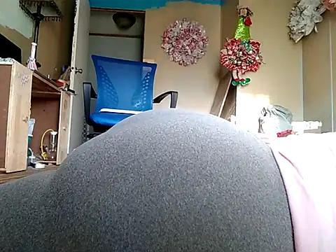 missthickness35 Pika online show from September 18, 1:24 pm