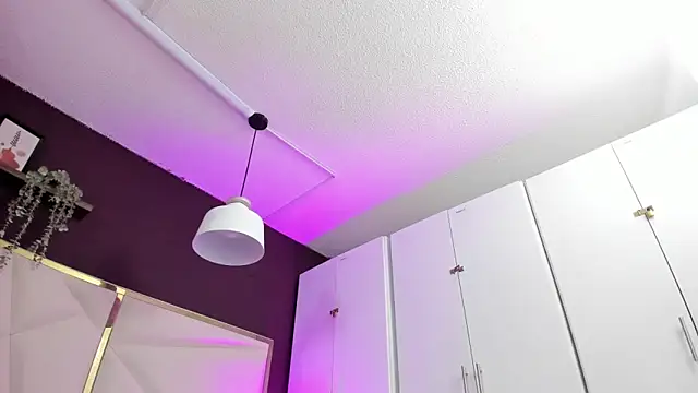 April bowie online show from November 8, 11:21 am