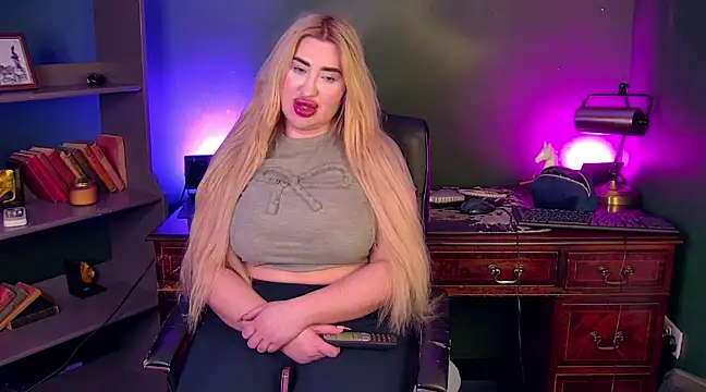 FerrariRedxBabestation online show from March 5, 9:26 pm