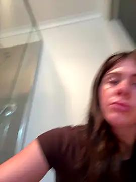 aus queen online show from January 7, 10:34 pm