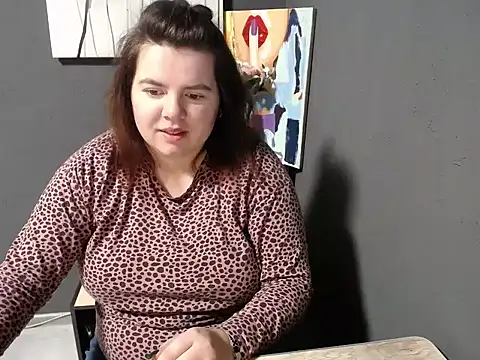 so shy online show from January 30, 7:07 am