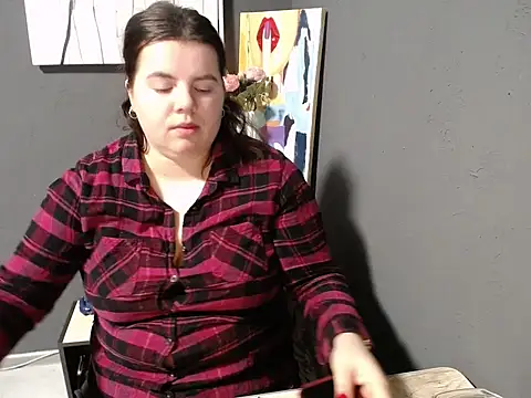 so shy online show from January 31, 10:20 am