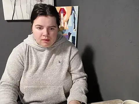 so shy online show from February 17, 7:15 am