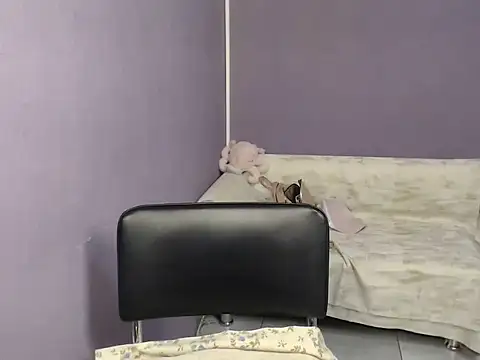 so shy online show from September 20, 6:25 am