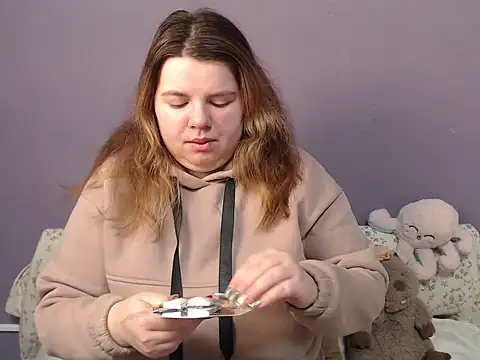 so shy online show from December 15, 7:12 am