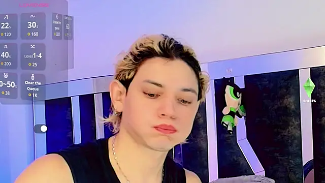 Snapshot of honey_skin chatting on October 7, 2:58 pm honey skin online show from October 7, 2:58 pm