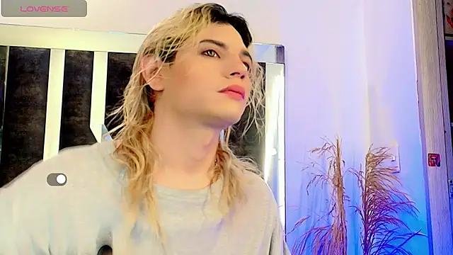 honey skin online show from November 9, 1:15 am