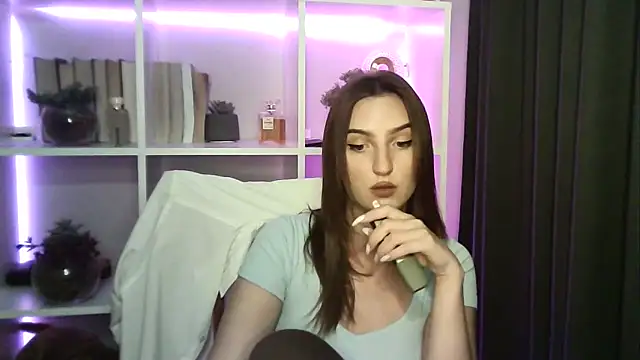 X Alisa online show from September 21, 6:42 pm