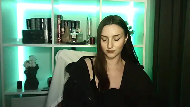 X Alisa online show from February 28, 7:37 pm