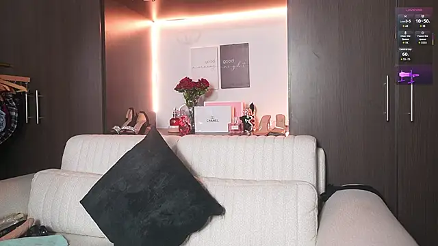 katlyn martins online show from February 17, 5:19 pm