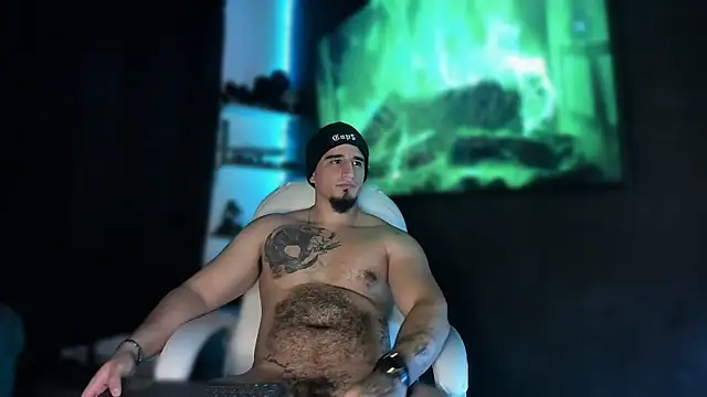 Snapshot of kingbear777 chatting on January 30, 9:15 am kingbear777 online show from January 30, 9:15 am