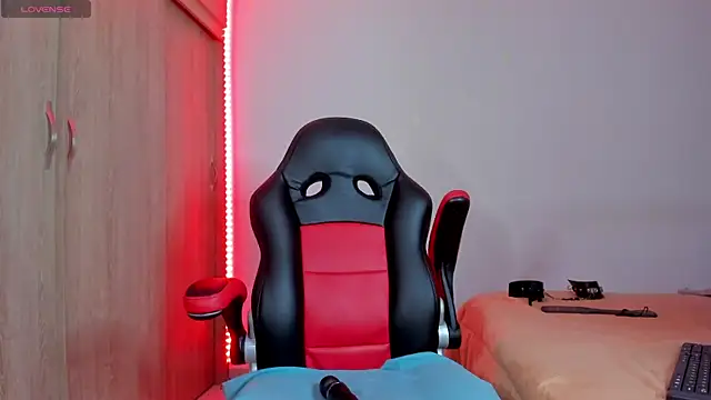 barbiee ebony online show from April 17, 5:10 am