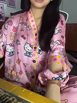 Snapshot of Suri_amabel chatting on December 7, 4:42 am Suri amabel online show from December 7, 4:42 am