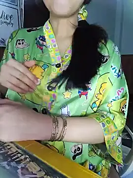 Snapshot of Suri_amabel chatting on December 8, 12:41 pm Suri amabel online show from December 8, 12:41 pm