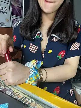 Snapshot of Suri_amabel chatting on March 4, 12:44 pm Suri amabel online show from March 4, 12:44 pm