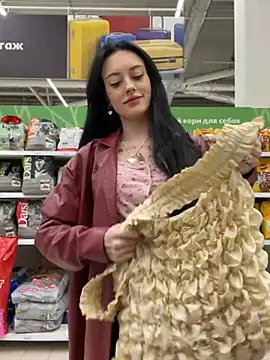 Melissa crazy online show from December 11, 3:15 pm