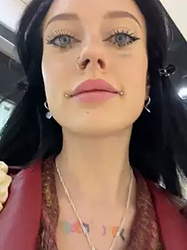 Melissa crazy online show from December 13, 3:00 pm