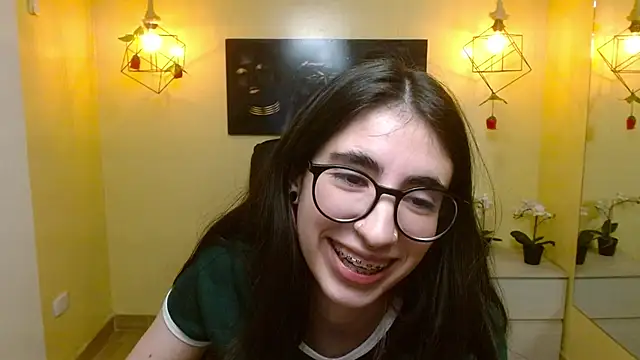 LenaRoses online show from March 5, 12:38 am