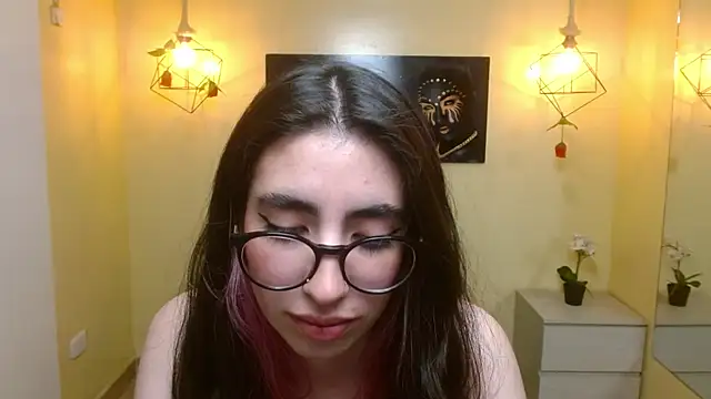 LenaRoses online show from March 22, 10:37 pm