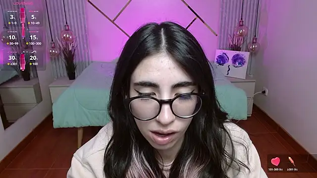 LenaRoses online show from January 15, 8:45 pm