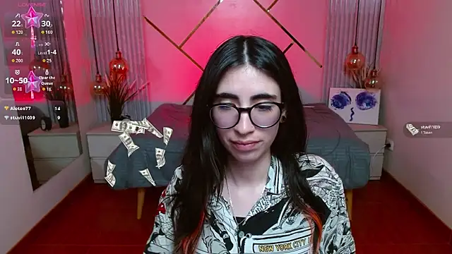LenaRoses online show from April 30, 8:04 pm