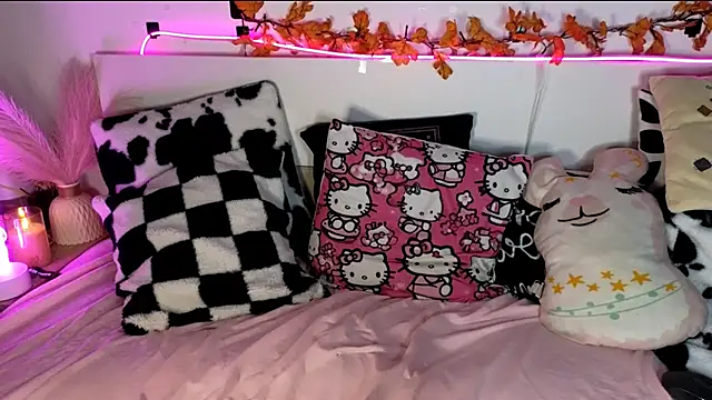 nicollewetpussy online show from November 20, 6:51 pm