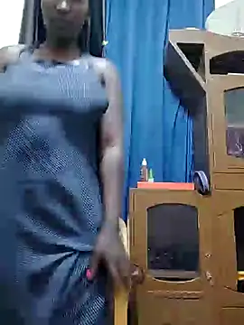 Snapshot of hotpussy-11 chatting on December 7, 7:10 pm hotpussy-11 online show from December 7, 7:10 pm