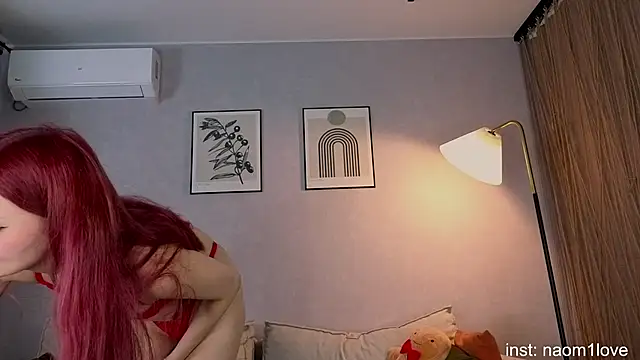 Naomi Girly online show from May 28, 6:05 pm