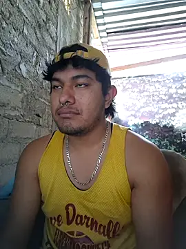 Snapshot of GusssHOT chatting on April 11, 3:49 pm GusssHOT online show from April 11, 3:49 pm