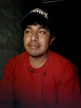 Snapshot of GusssHOT chatting on April 14, 5:35 am GusssHOT online show from April 14, 5:35 am