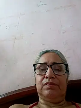  candi online show from November 15, 12:45 pm