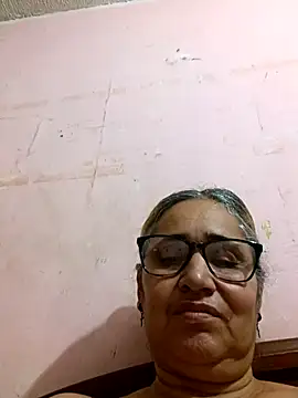  candi online show from November 29, 1:08 am