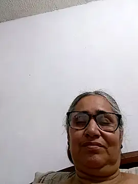  candi online show from May 7, 11:32 pm
